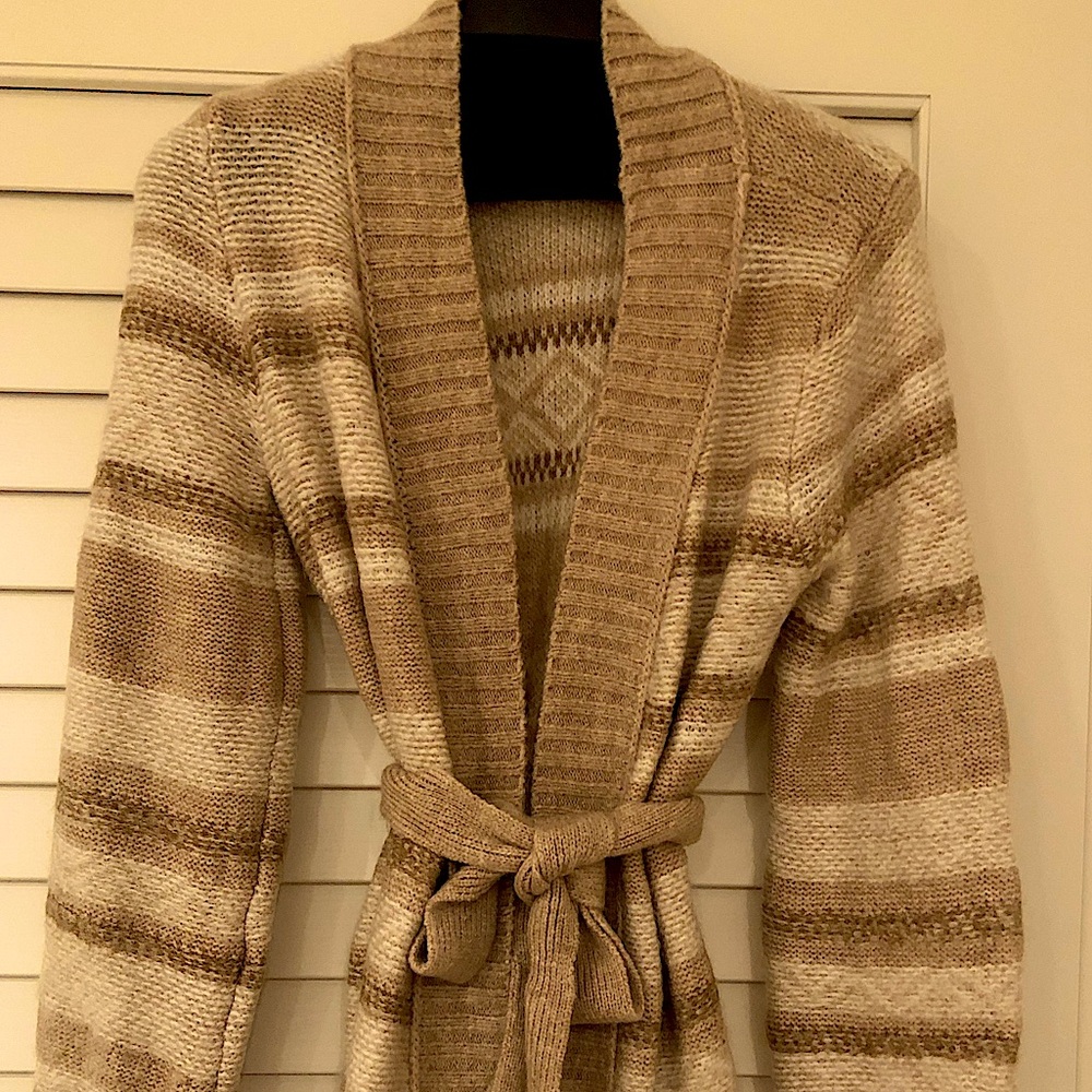 NEW Abercrombie Tan Sweater Cardigan S M 4 6 Small